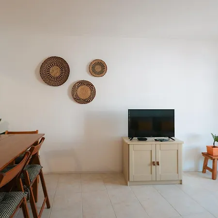 Alfaiate House דירה *