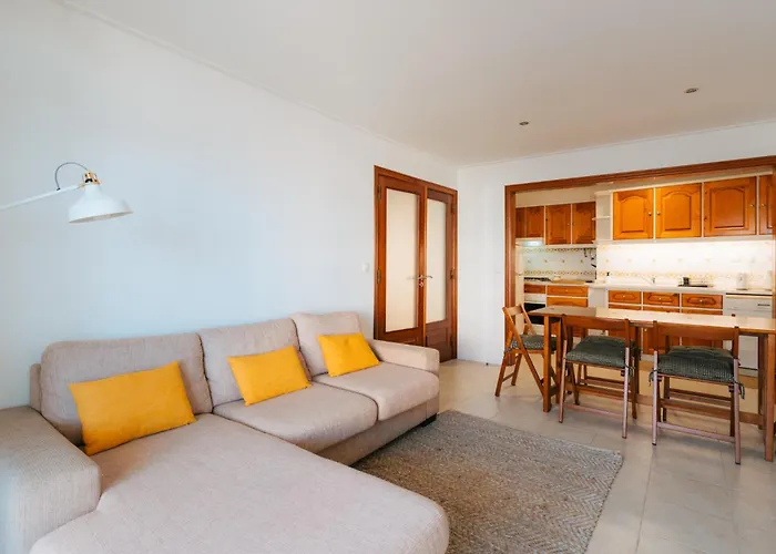 Апартаменты Alfaiate House *