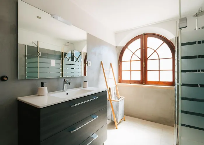 Alfaiate House * Santa Cruz (Oeste)